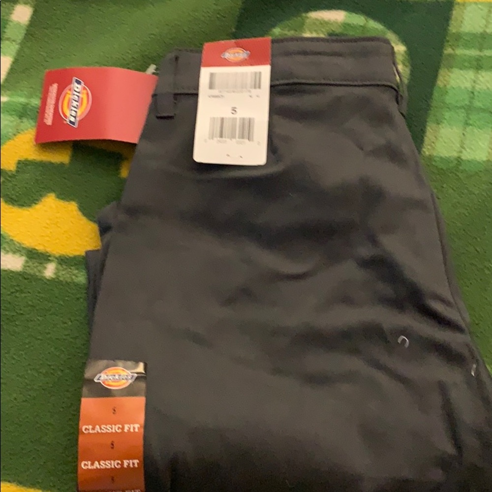 Dickies work pants. Size 5. Brand new